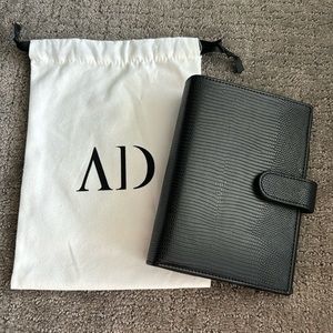 The Aesthetic Dollar Black with Silver Hardware A6 Binder